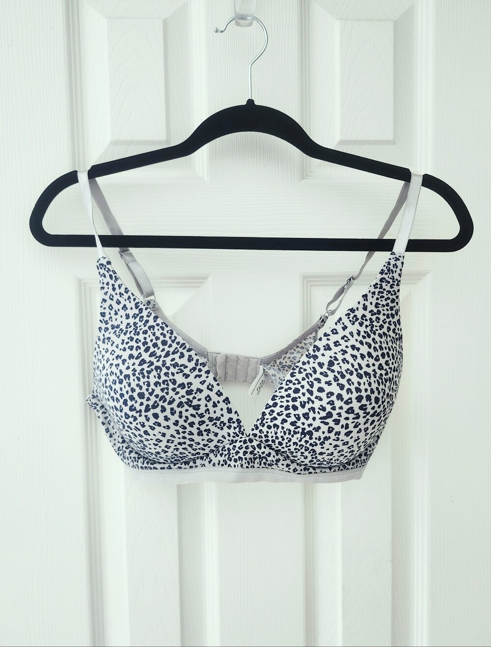 🦚 4/$15 🦚  Women’s Leopard Print Wireless Bra - Gray/Black